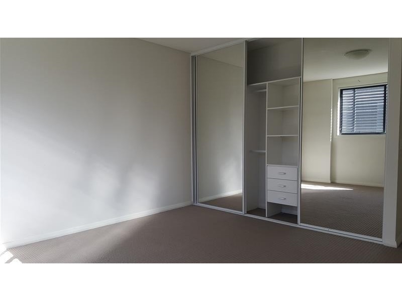 27/18-24 Murray Street, Northmead NSW 2152