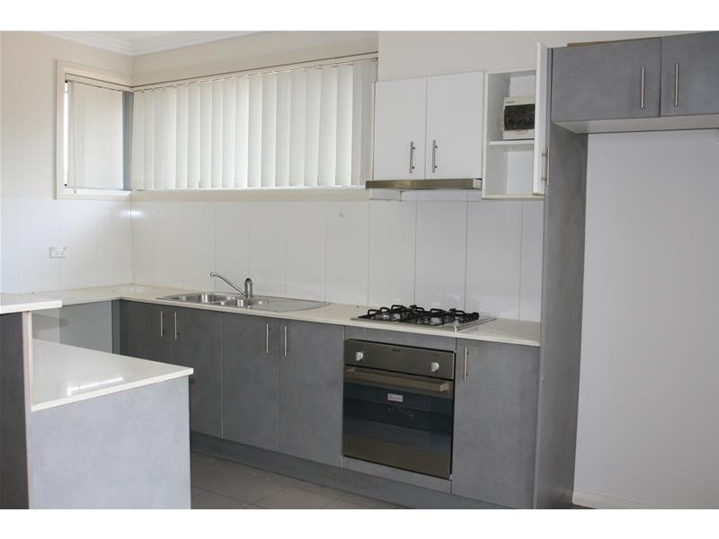 273 Dunmore Street, Pendle Hill NSW 2145