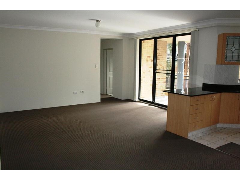 18/18-20 Blaxcell Street, Granville NSW 2142