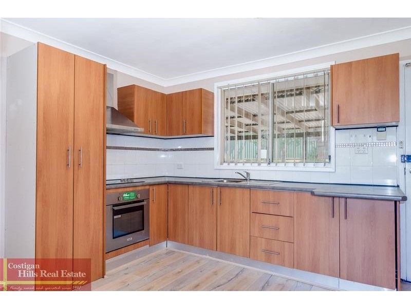 4 Marx Place, Quakers Hill NSW 2763