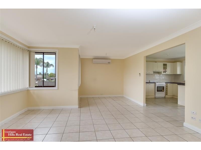 3 Lyrebird Crescent, St Clair NSW 2759