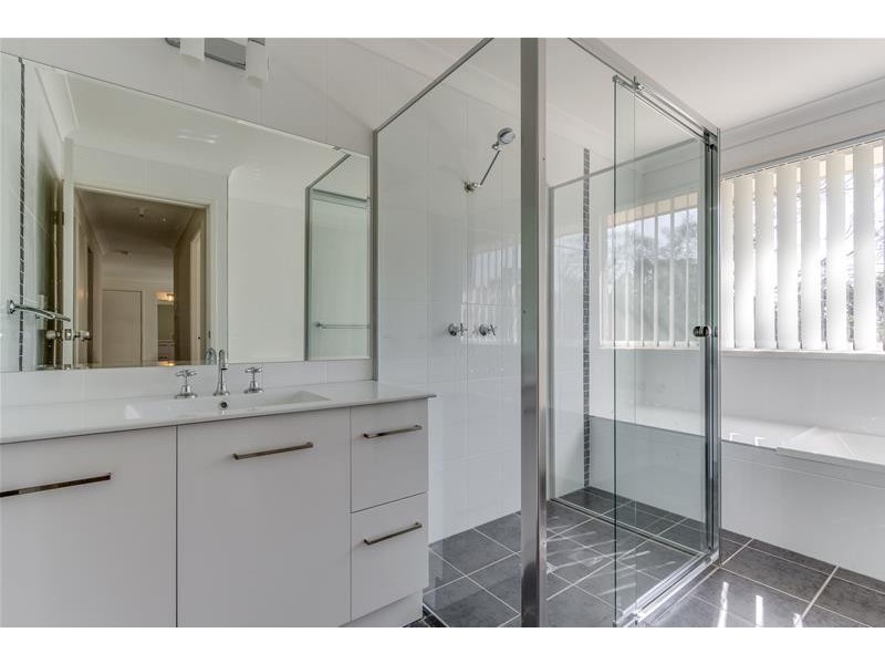 48 Pendley Crescent, Quakers Hill NSW 2763