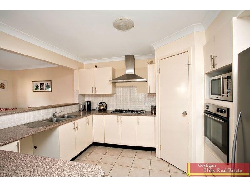 2 Turquoise Street, Quakers Hill NSW 2763