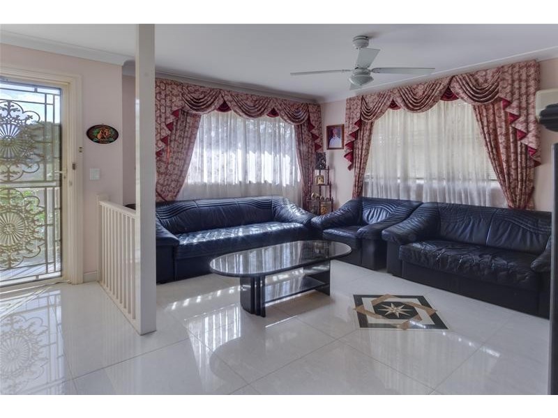 6 Gwydir Avenue, Quakers Hill NSW 2763