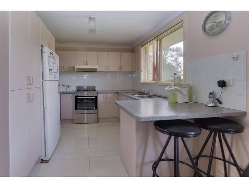 6 Gwydir Avenue, Quakers Hill NSW 2763