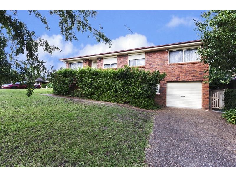 6 Gwydir Avenue, Quakers Hill NSW 2763