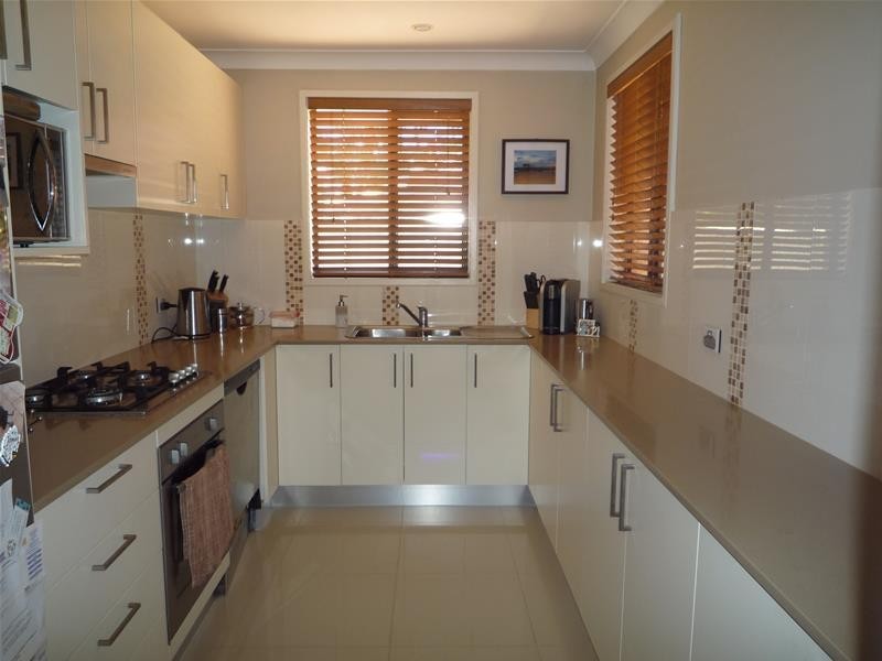 13 Icarus Place, Quakers Hill NSW 2763