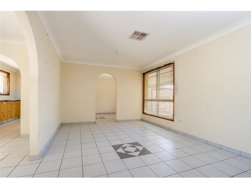 6 Seram Place, Kings Park NSW 2148
