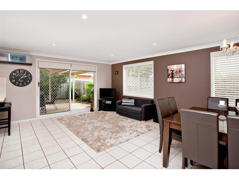 18 Catania Avenue, Quakers Hill NSW 2763