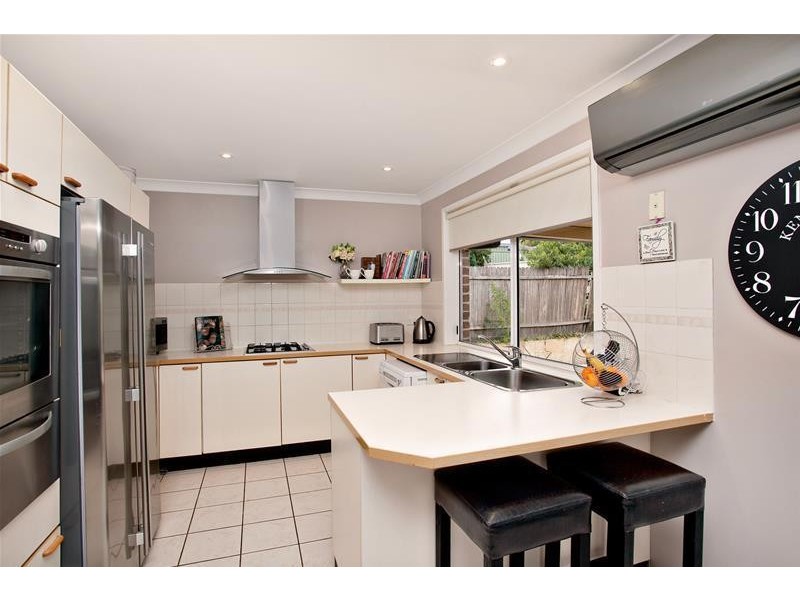 18 Catania Avenue, Quakers Hill NSW 2763