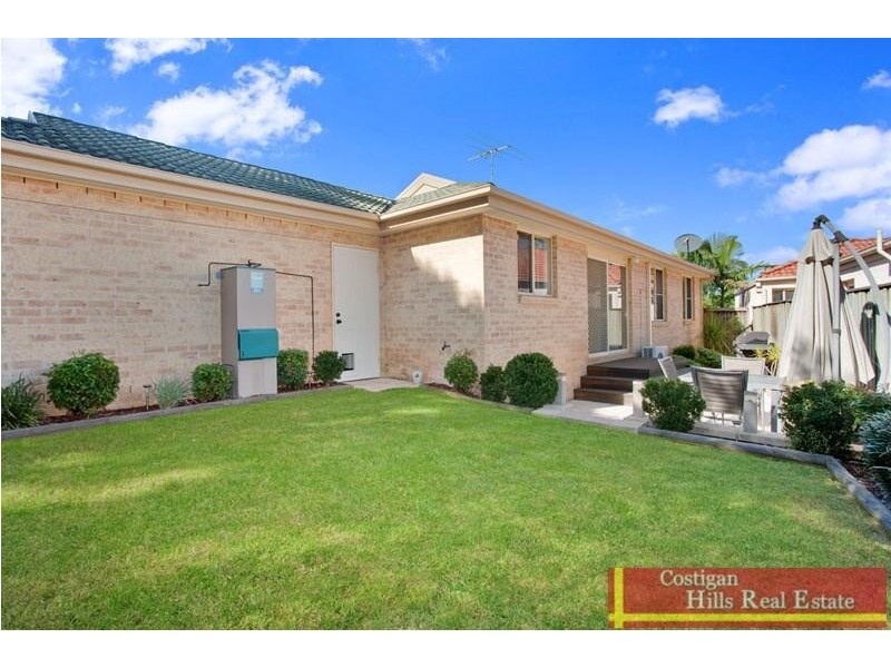 2 Lyndel Close, Quakers Hill NSW 2763