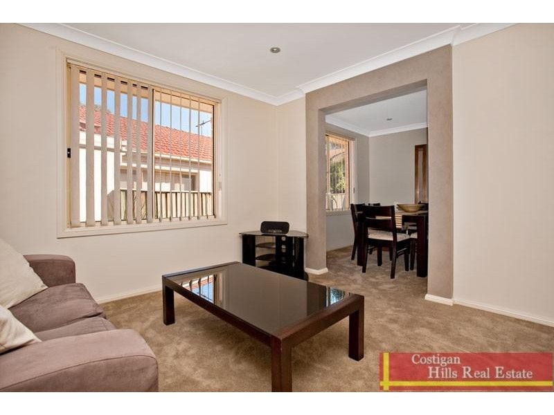 2 Lyndel Close, Quakers Hill NSW 2763