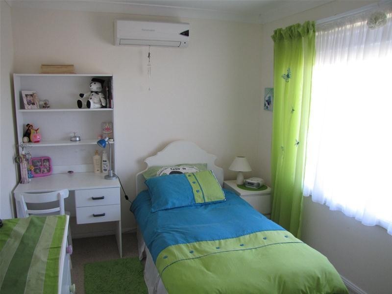 4 Logan Place, Quakers Hill NSW 2763