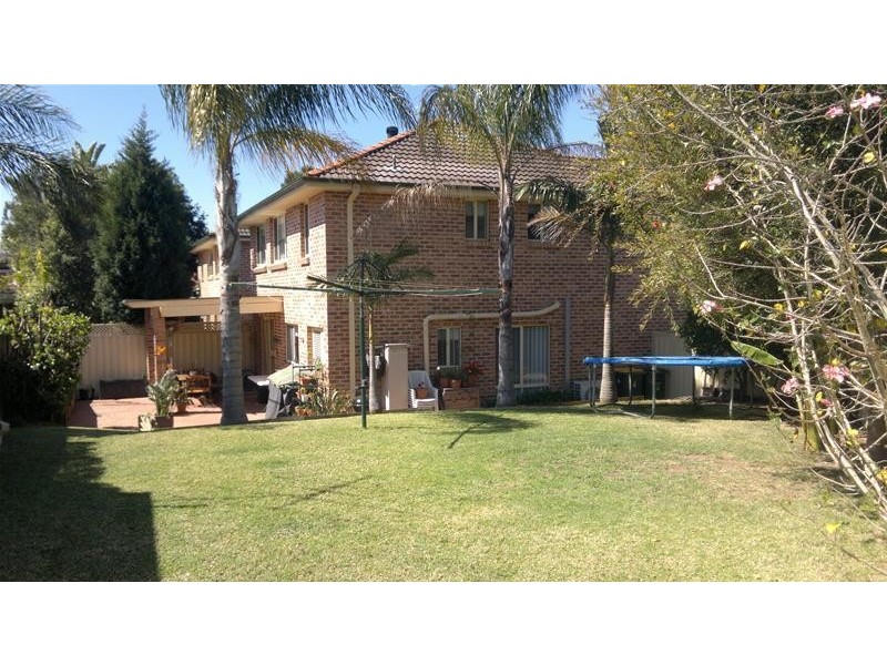 4 Logan Place, Quakers Hill NSW 2763