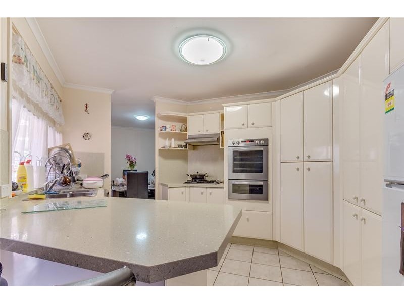 13 Loring Place, Quakers Hill NSW 2763