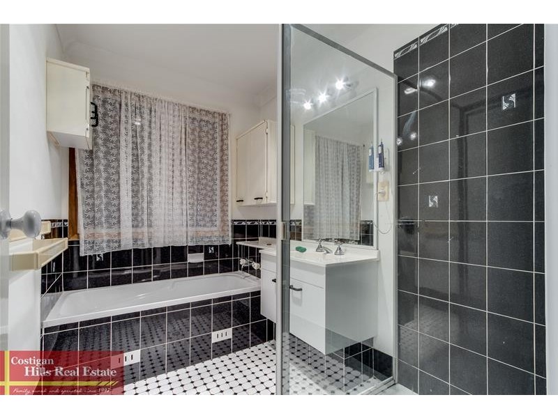 4 Crispin Place, Quakers Hill NSW 2763