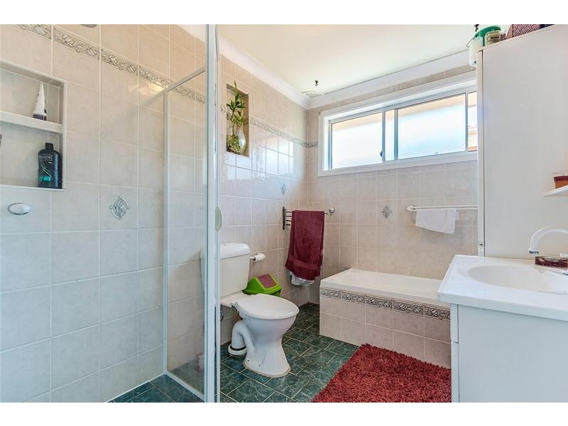 25 Caratel Crescent, Marayong NSW 2148