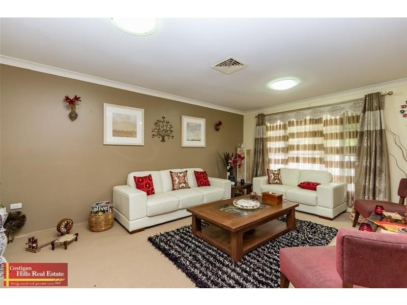 6 Barnier Drive, Quakers Hill NSW 2763