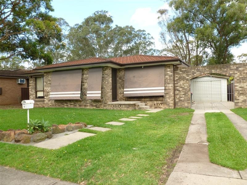 18 Aloe Street, Quakers Hill NSW 2763