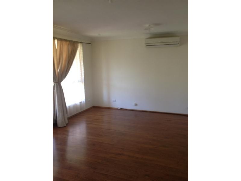 30 Milburn Street, Quakers Hill NSW 2763