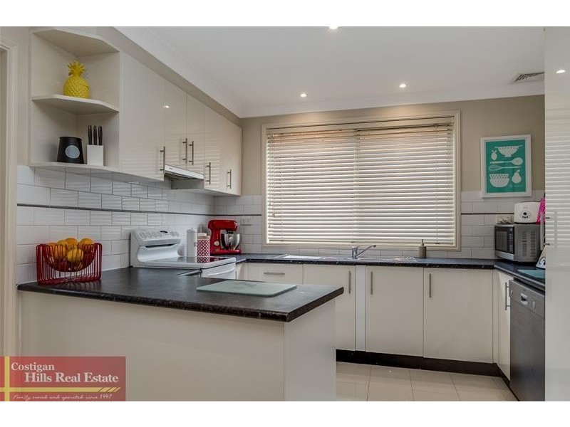 2/64 Kennington Avenue, Quakers Hill NSW 2763