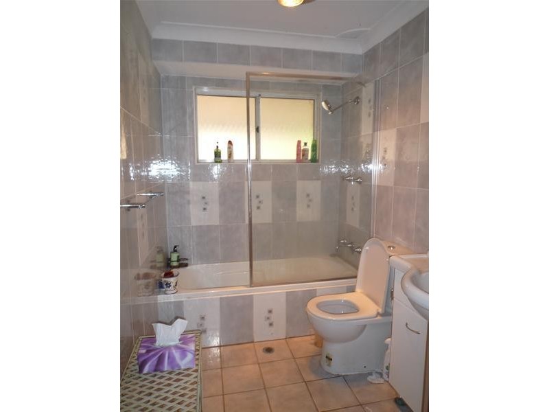 2 Penn Crescent, Quakers Hill NSW 2763