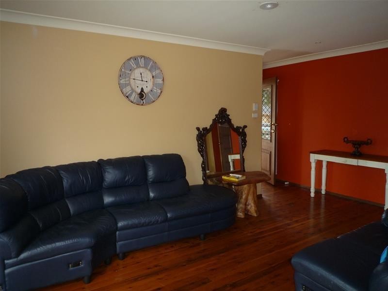 2 Penn Crescent, Quakers Hill NSW 2763