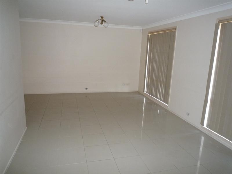 21 Adrienne Street, Glendenning NSW 2761