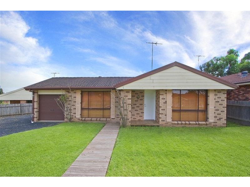 4 Medwin Place, Quakers Hill NSW 2763