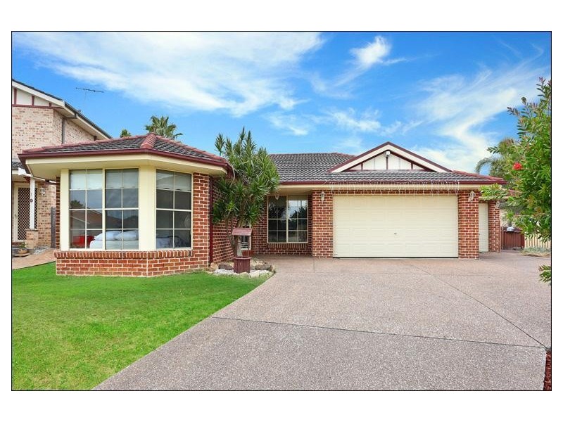 16 Refalo Place, Quakers Hill NSW 2763