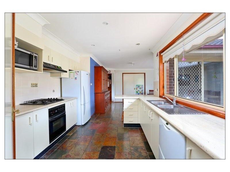 16 Refalo Place, Quakers Hill NSW 2763