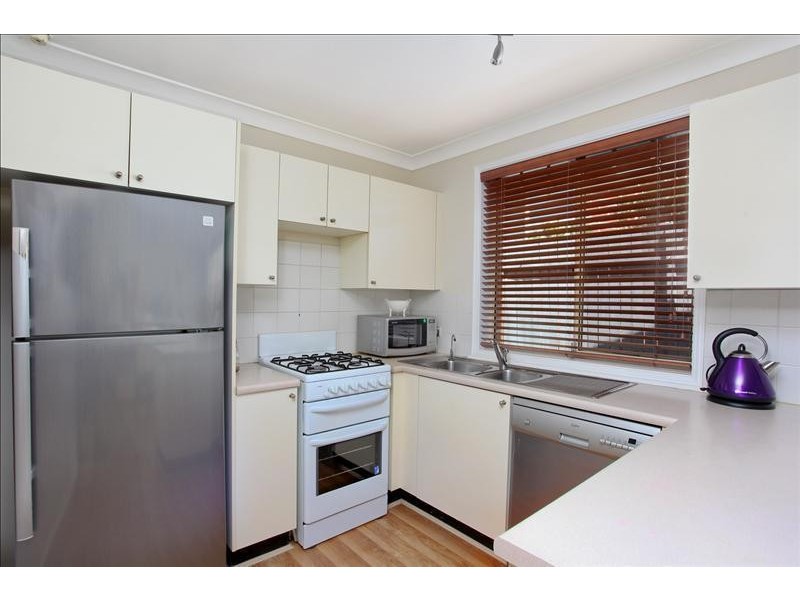 2B Denton Grove, Quakers Hill NSW 2763