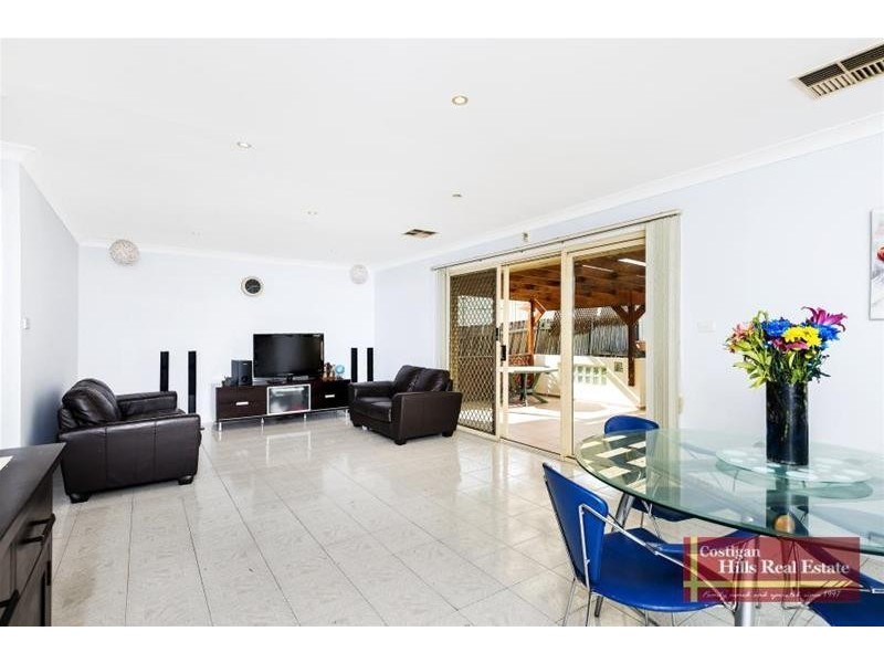 12 Flax Place, Quakers Hill NSW 2763