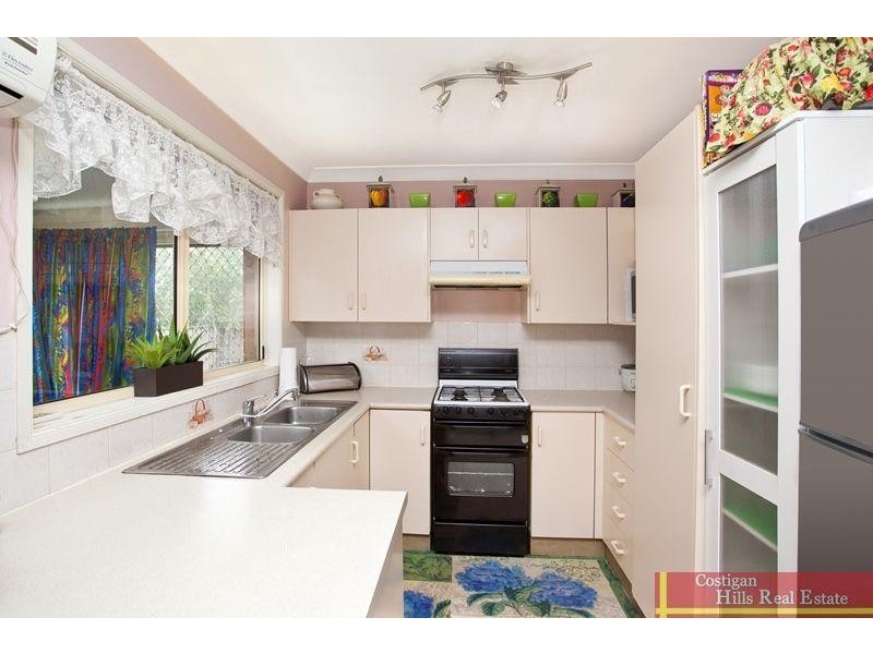 6 Vicky Place, Glendenning NSW 2761