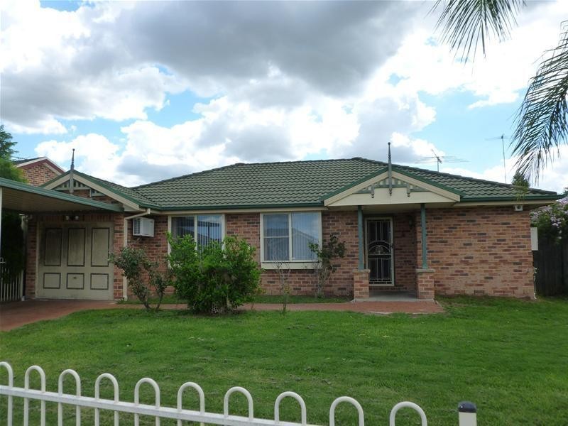 7 Glenview Grove, Glendenning NSW 2761
