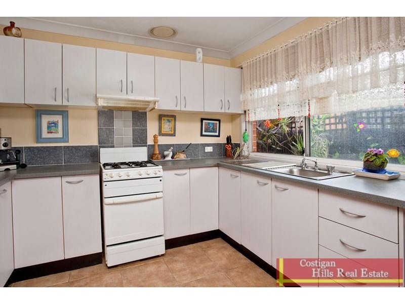 18 Tristan Close, Oakhurst NSW 2761