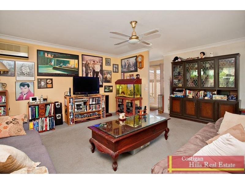 18 Tristan Close, Oakhurst NSW 2761