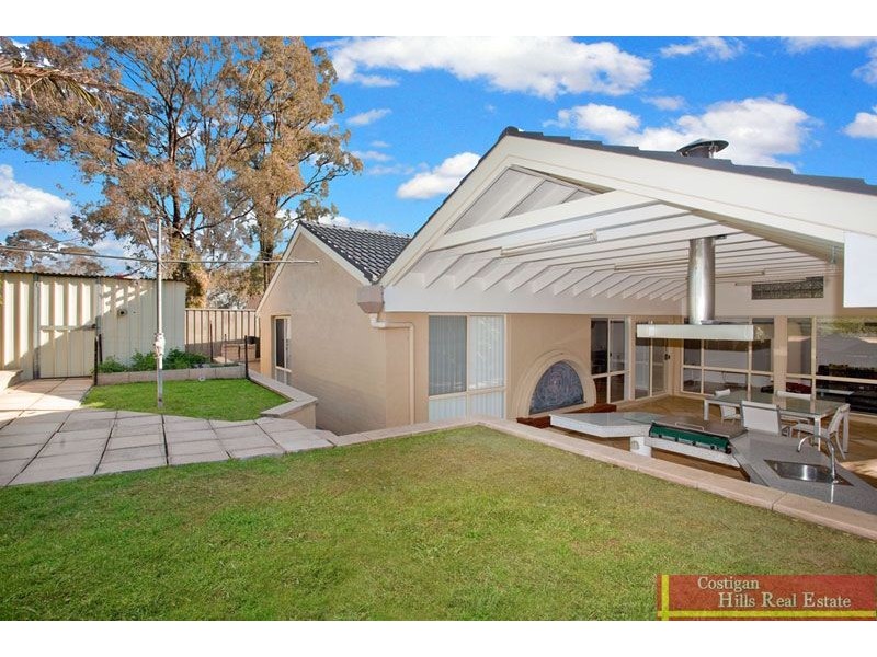 9 Sherridon Crescent, Quakers Hill NSW 2763