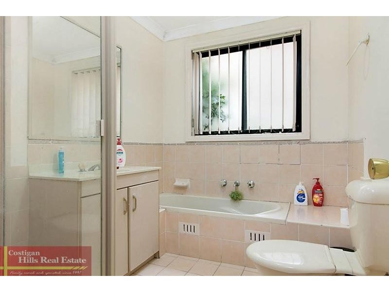 64 Manorhouse  Boulevard, Quakers Hill NSW 2763