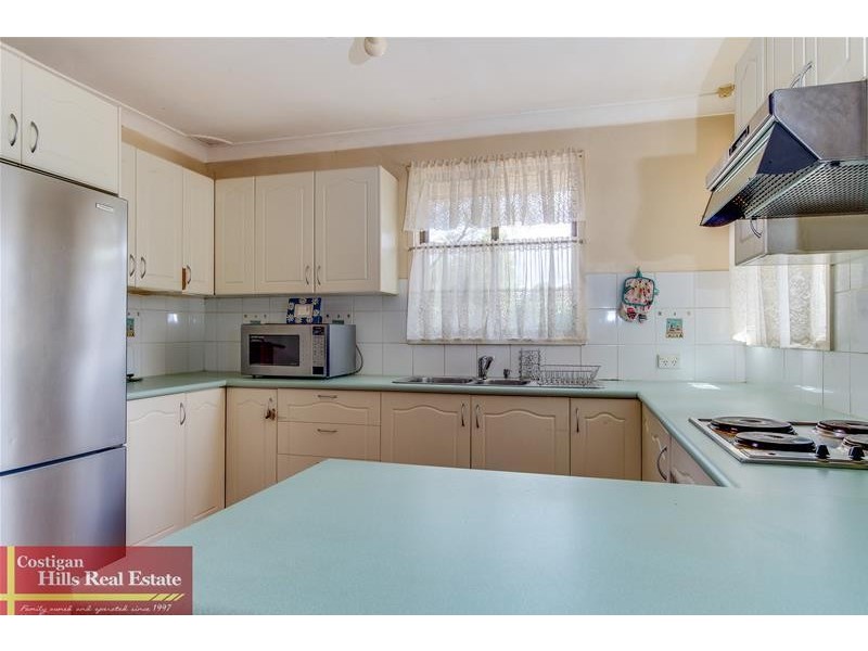 1 Sycamore Crescent, Quakers Hill NSW 2763