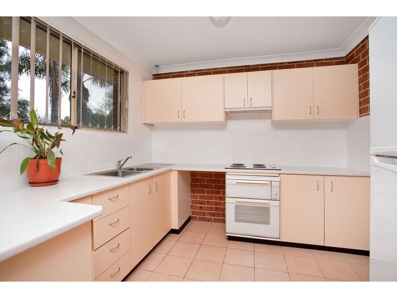 2/3 Isaac Place, Quakers Hill NSW 2763