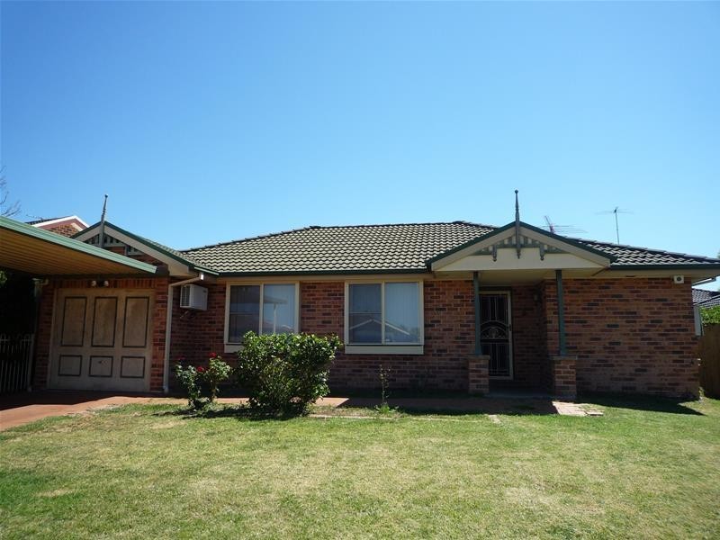 7 Glenview Grove, Glendenning NSW 2761