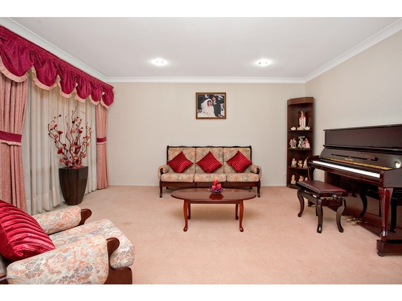 7 Monaco Place, Quakers Hill NSW 2763
