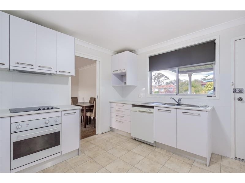 2 Marx Place, Quakers Hill NSW 2763