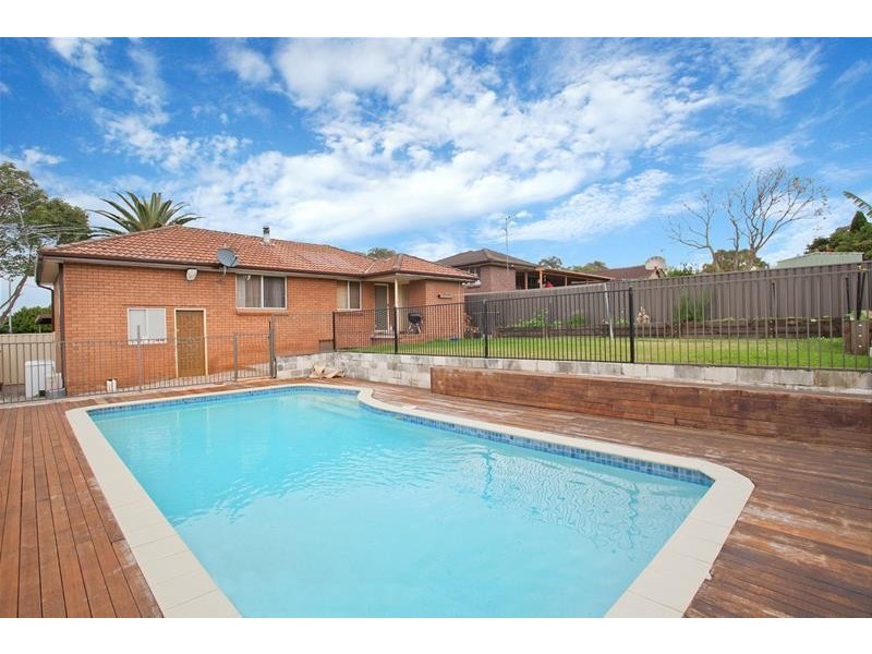 17 Bombala Crescent, Quakers Hill NSW 2763