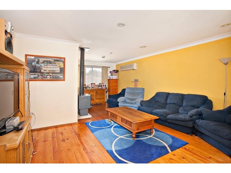 17 Bombala Crescent, Quakers Hill NSW 2763