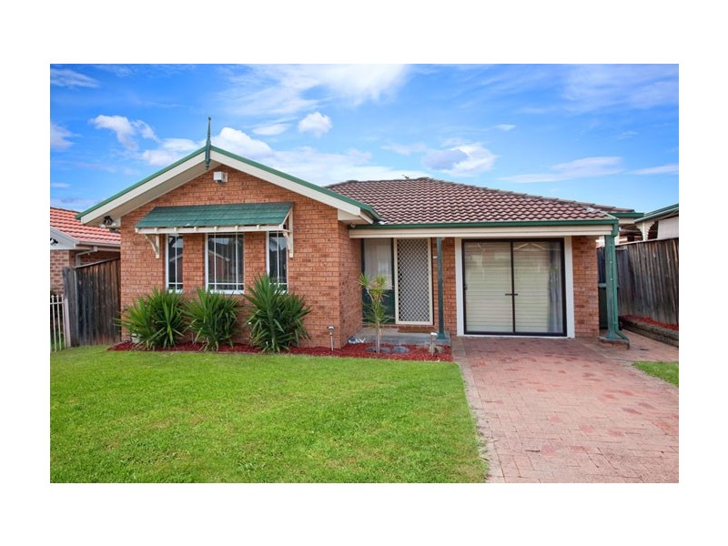 8 Glenview Grove, Glendenning NSW 2761