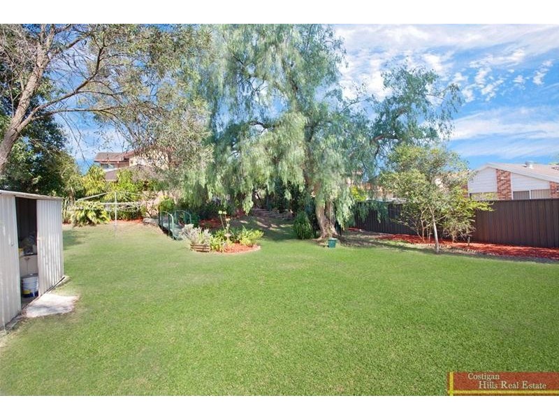 6 Hugo Place, Quakers Hill NSW 2763