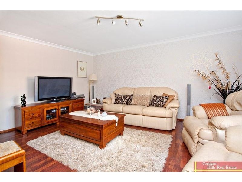 6 Hugo Place, Quakers Hill NSW 2763