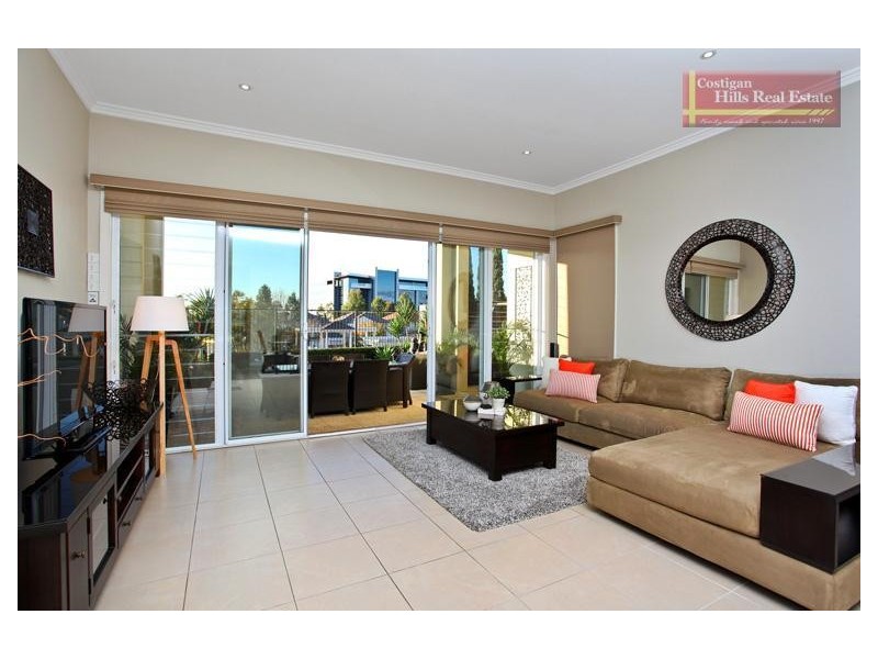 17 Linden Way, Bella Vista NSW 2153